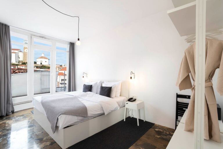 ART HOTEL TARTINI Presidential suite with private rooftop terrace seaside and city view 05