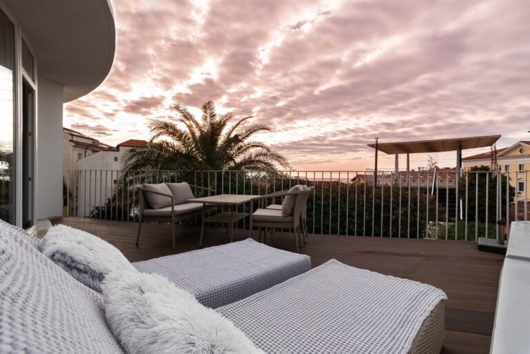 ART HOTEL TARTINI Presidential suite with private rooftop terrace seaside and city view 08